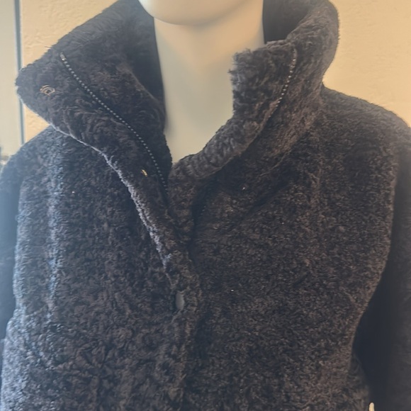 Women’s Forever 21 Teddy coat - Picture 3 of 13